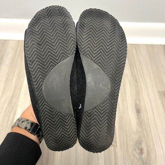 Volatile Sandals Womens 9 Festina Black Shimmery Stretch Knit Low Platform Wedge - Picture 4 of 6